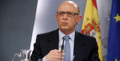 El ministro de Hacienda, Cristobal Montoro, este viernes.