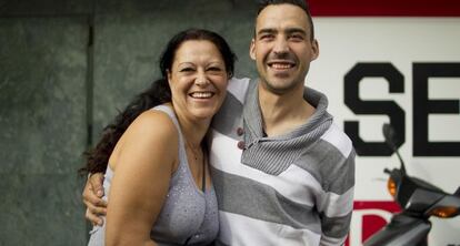 Adrián Manuel Moreno with his mother in Seville on Thursday.