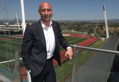 Luis Rubiales, presidente de la Real Federación Española de Fútbol, en la sede de la Ciudad del Fútbol de Las Rozas.