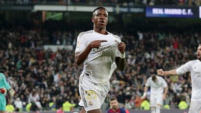 Vinicius celebra la consecución del gol ante el FC Barcelona.