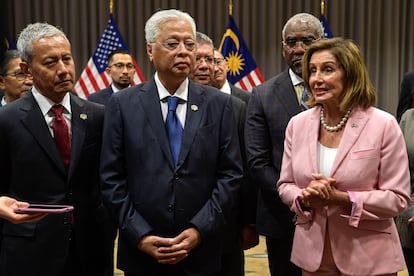 Nancy Pelosi, durante su visita a Malasia, este martes.