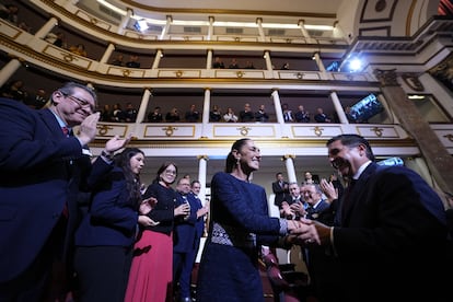 Claudia Sheinbaum a su llegada al Teatro de la República, este miércoles en Querétaro. 