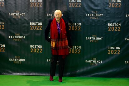 La cantante y compositora Annie Lennox también acudió como invitada a la segunda edición de los premios Earthshot. Fue una de las encargadas de dar uno de los galardones, repartidos en cinco categorías distintas: la primera, dedicada a proteger y restaurar la naturaleza; otra a limpiar el aire; la tercera, a revivir los océanos; la cuarta, a crear un mundo sin desperdicios; y una última, dedicada a reparar el clima. Cada una están respaldadas por los Objetivos de Desarrollo Sostenible de la ONU. 