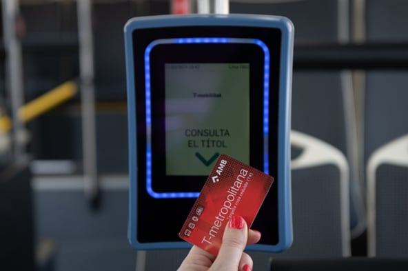 La tercera edad la trae el cartero