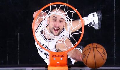 (FILES) In this file picture taken on May 3, 2017 Manu Ginobili of the San Antonio Spurs takes a shot against the Houston Rockets during Game Two of the NBA Western Conference Semi-Finals at AT&T Center in San Antonio, Texas. - San Antonio Spurs star Manu Ginobili confirmed his retirement from basketball on August 27, 2018, bringing down the curtain on a 23-year career that included four NBA Finals victories. The 41-year-old Argentine star, widely seen as the most successful foreign player in the history of the NBA, confirmed his retirement in a brief posting on social media.