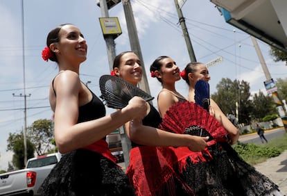 Las representaciones están inspiradas en piezas de ballet clásico, como 'El lago de los Cisnes' o 'El Cascanueces', pero también emplean música contemporánea, como 'Rock With Me,' de Michael Jackson.