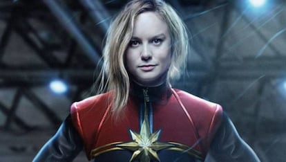 Imagem de divulgação de Brie Larson como Capitã Marvel