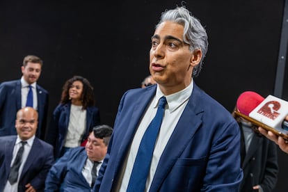 Marco Enríquez-Ominami durante su llegada a el primer debate presidencial, el 10 de septiembre.