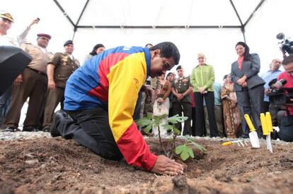 Ceremonia para conmemorar los tres meses de la muerte de Chávez.