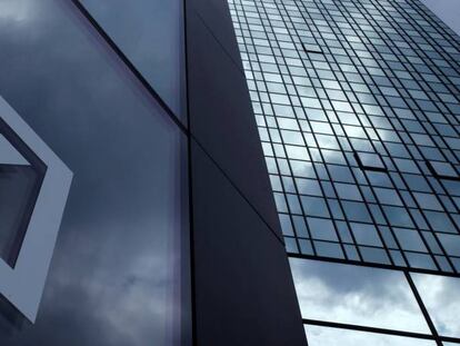 Deutsche Bank negocia con Qatar para que eleve su participación en el capital del banco
