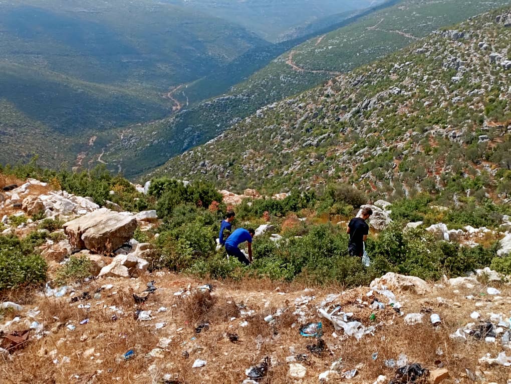 Laureles manchados de sangre en Siria: “No somos culpables de nada, salvo de querer alimentar a nuestras familias”