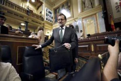 El presidente del Gobierno, Mariano Rajoy, a su llegada hoy al hemiciclo del Congreso de los Diputados.