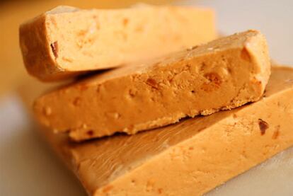 Turrón de Jijona.