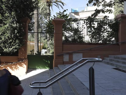 Exterior de la casa dels Ponti, on es reunia la comissió.