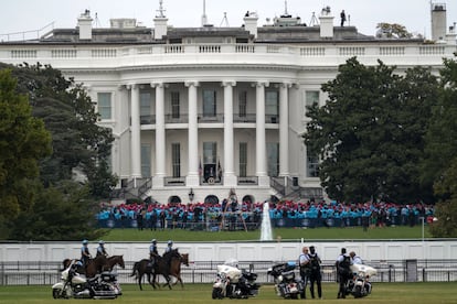 Una vista general de la Casa Blanca esta mañana durante el rally que marca la vuelta de Donlad Trump a la campaña pública.