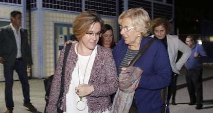 Purificaci&oacute;n Causapi&eacute;, a la izquierda, y Manuela Carmena. 