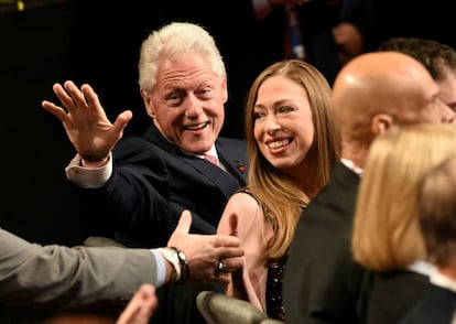 L'expresident Bill Clinton i la seva filla Chelsea.