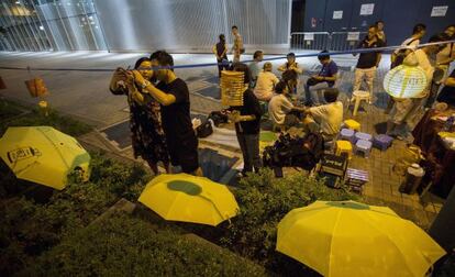 Manifestantes prodemocracia, este domingo en Hong Kong.