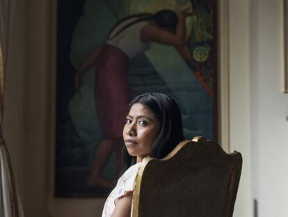 La actriz Yalitza Aparicio, en la embajada de México en París.