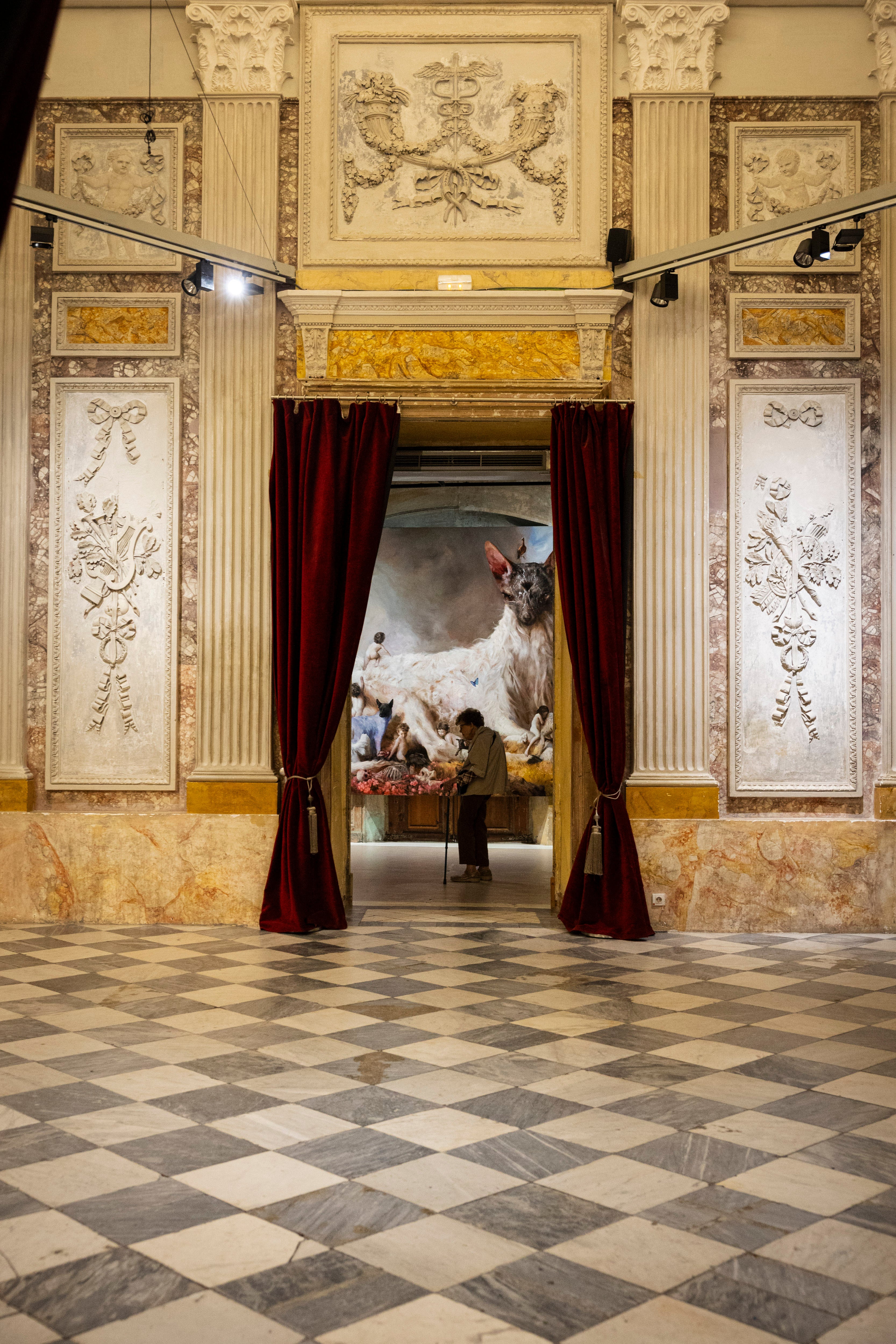El Museo Europeo de Arte Moderno (MEAM) está en el Palau Gomis, un palacio del siglo XVIII situado en el corazón del Born.