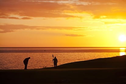 Sol de medianoche Islandia