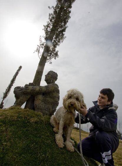 <b><i>El corazón de los árboles,</b></i> una instalación de Jaume Plensa en el Parque Sur Fuentelucha, Alcobendas.
El Museo de los Bonsáis de Alcobendas.