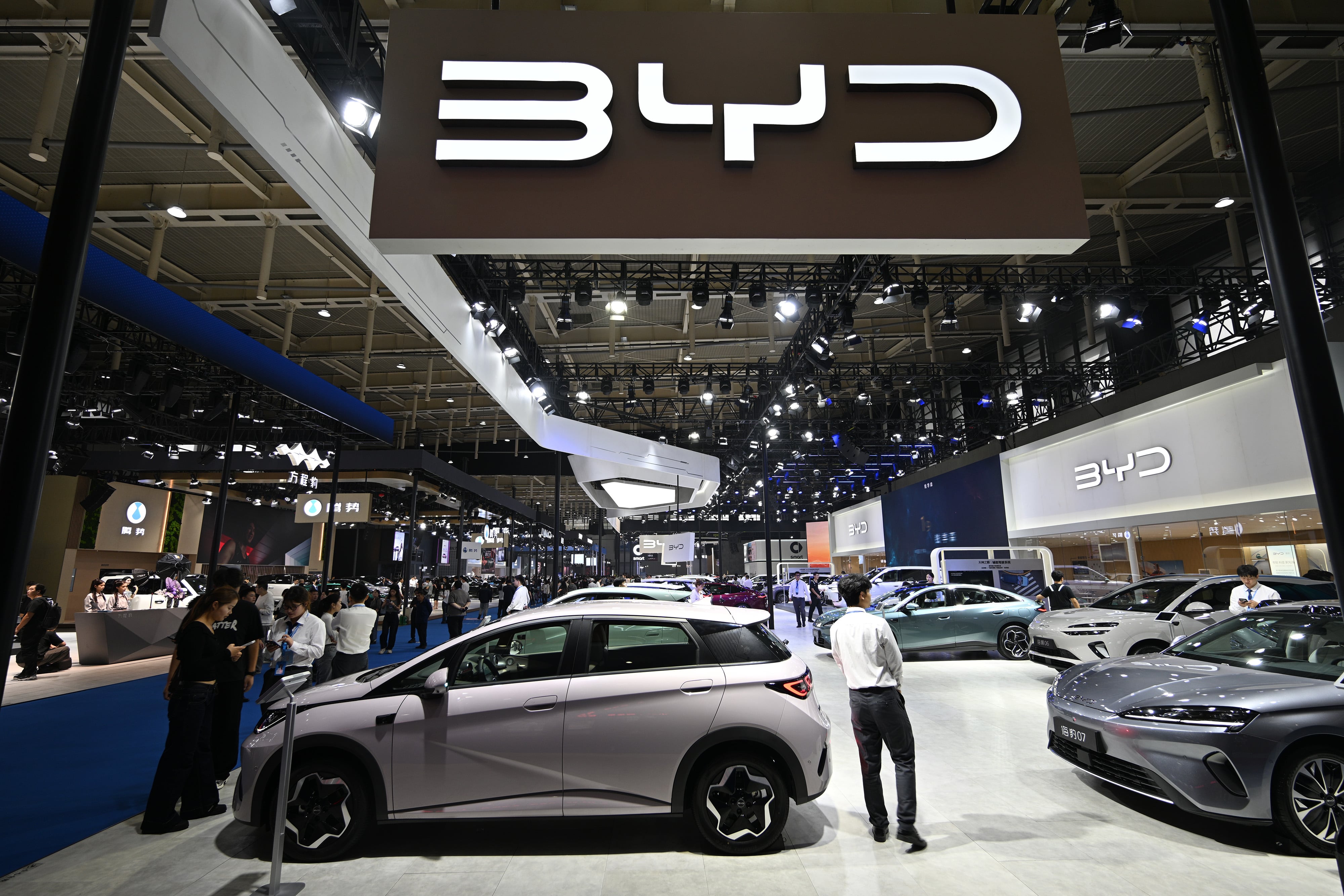 China se come el mercado español de coches electrificados: concentra el 38% de las ventas hasta septiembre
