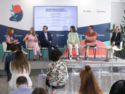 Desde la izquierda: la moderadora Marta González Novo (Cadena SER), Carmen Camuñas (Acciona), Miguel Escassi (Google), Rocío Arroyo (Amadix), Carles Sierra (CSIC) y Juan Manuel Muñoz (OTRI).