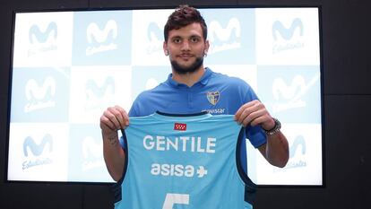 Alessandro Gentile, en su presentación con Estudiantes.