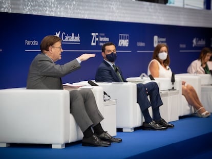 El presidente valenciano, Ximo Puig, el andaluz Juan Manuel Moreno y la balear Francina Armengol, en Barcelona el pasado 17 de junio.