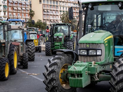 Protesta de agricultores en el Puerto de València, en febrero.