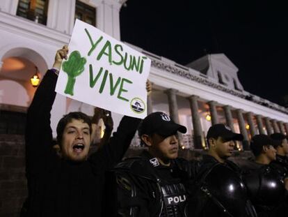 Protesta en Quito contra la explotaci&oacute;n petrolera del Yasun&iacute;. 