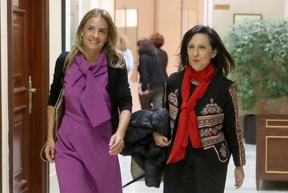 Las diputadas Susana Sumelzo (izquierda) y Margarita Robles.