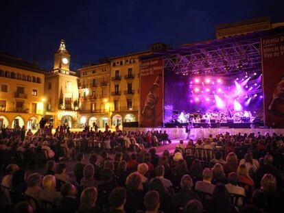 Un dels concerts celebrats a la pla&ccedil;a Major de Vic