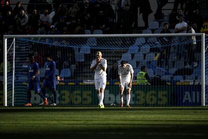 Benzema y Di María se lamentan de una ocasión fallada