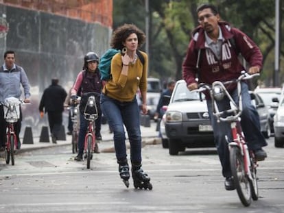 Ciclistas en el Paseo de la Reforma, en el DF.