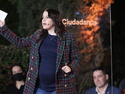 La presidenta de Cs, Inés Arrimadas, en el cierre de campaña de las elecciones de Castilla y León, el 11 de febrero de 2022 en Valladolid.