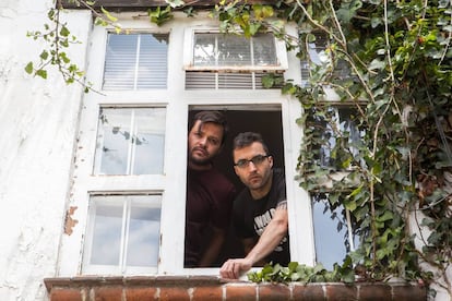 Diego y Eduardo Rabasa, dos de los editores de Sexto Piso, en su oficina de Ciudad de México