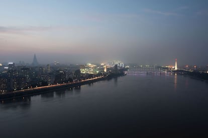 Imagen de Pyongyang, en la víspera de las celebraciones por el 60 aniversario del armisticio que puso fin de la guerra de Corea.