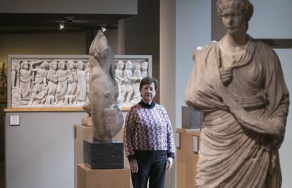 La catedràtica d'Història Romana Isabel Rodà, al Museu Marés.