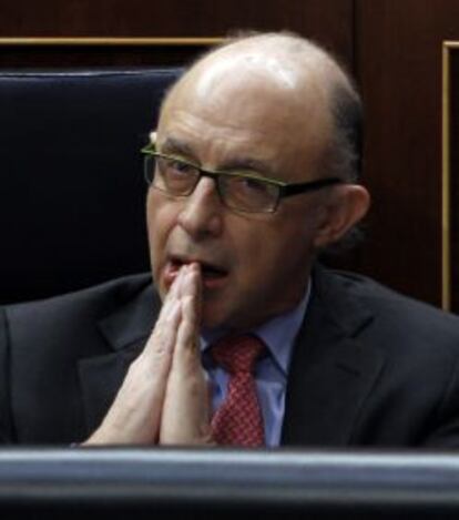 El ministro de Hacienda, Cristóbal Montoro, en el Congreso de los Diputados.