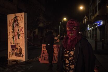 Varios colectivos se manifestaron también en la Comisión Nacional de Derechos Humanos, en la Ciudad de México. Las mujeres que se encontraban allí se trasladaron a Atizapán para exigir la liberación de las detenidas en Ecatepec.