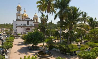 La plaza principal de Comala (México).
