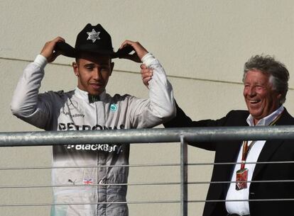 Lewis Hamilton celebra su triunfo en el Gran Premio de Estados Unidos.