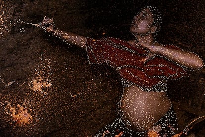 Imagen perteneciente al fotolibro 'Luciérnagas' de Yael Martínez, publicado por This Book is True / Magnum Foundation (2025).