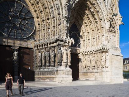 Portada de la catedral de Reims, del siglo XIII.
