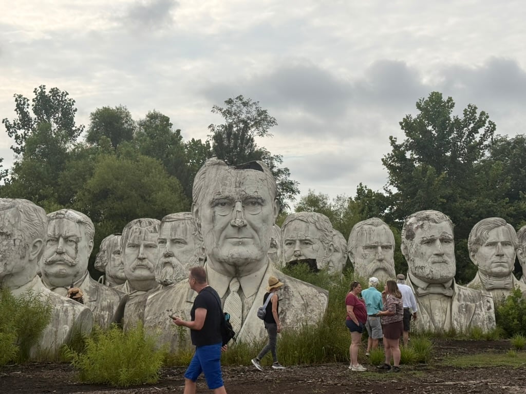 Cabezas de presidentes estadounidenses en Croaker (Virginia). En el centro, Franklin Delano Roosevelt.