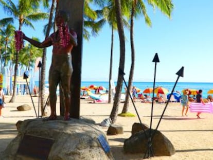 Surf y tortugas marinas en Hawái, donde @enriquealex hace una parada en su camino de Nueva Zelanda al continente americano