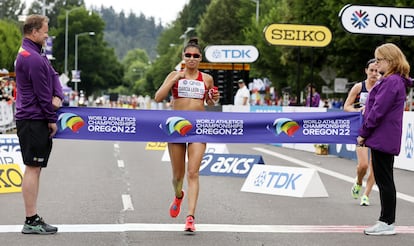 La peruana Kimberly García se impone en los 35 kilómetros marcha del Mundial de Oregón.