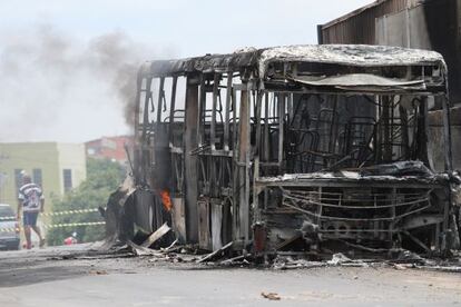 &Ocirc;nibus incendiado em Campinas.